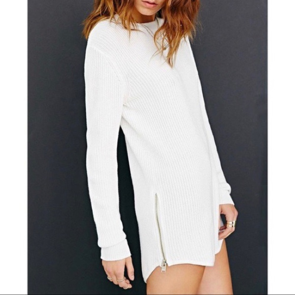 SALE! - UNIF Urban Outfitters White Zipper Sweater